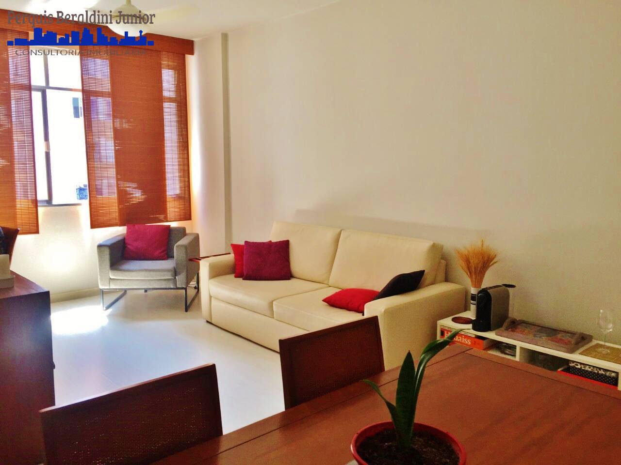 Apartamento à venda com 2 quartos, 78m² - Foto 1