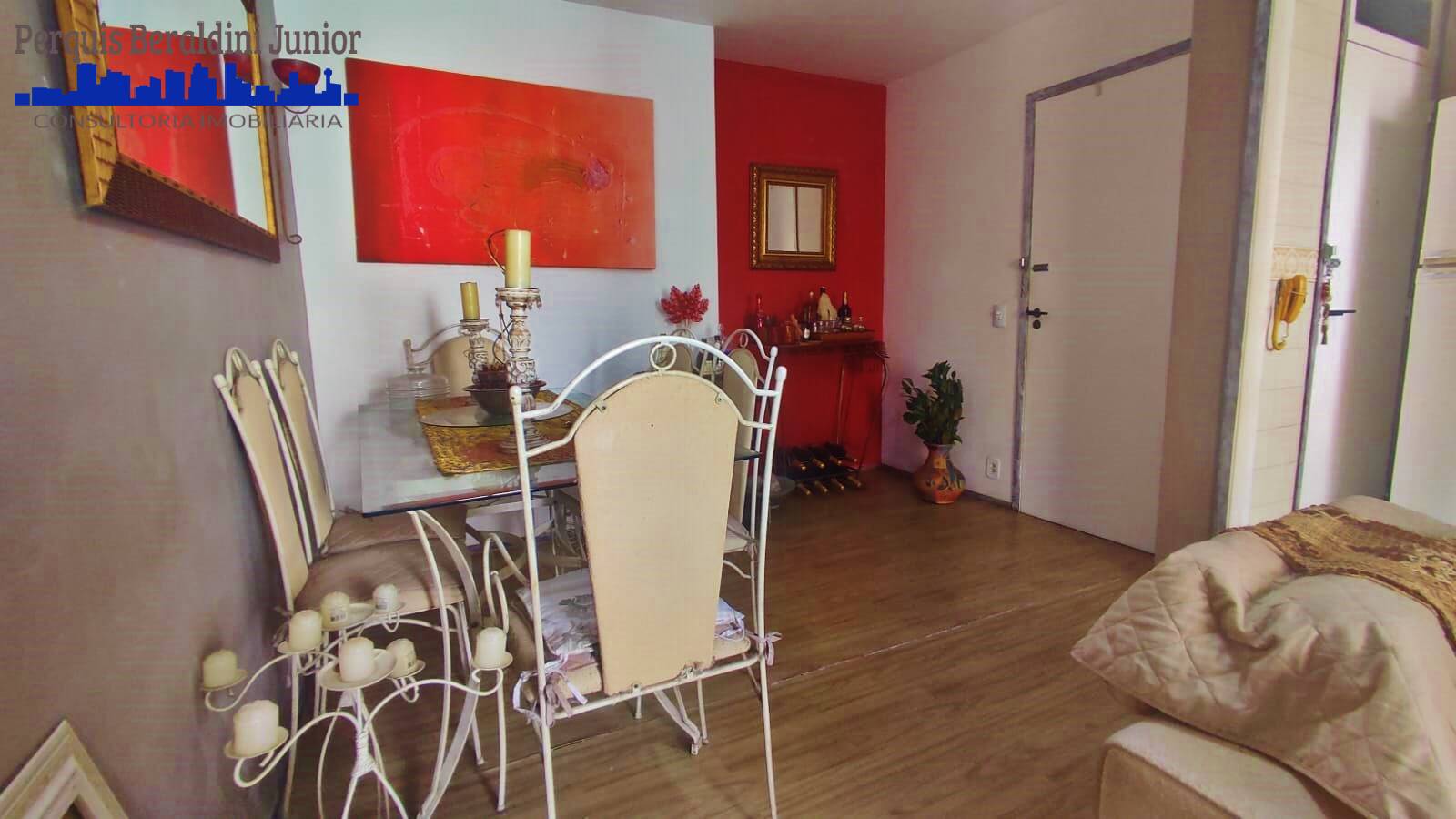 Apartamento à venda com 2 quartos, 70m² - Foto 4